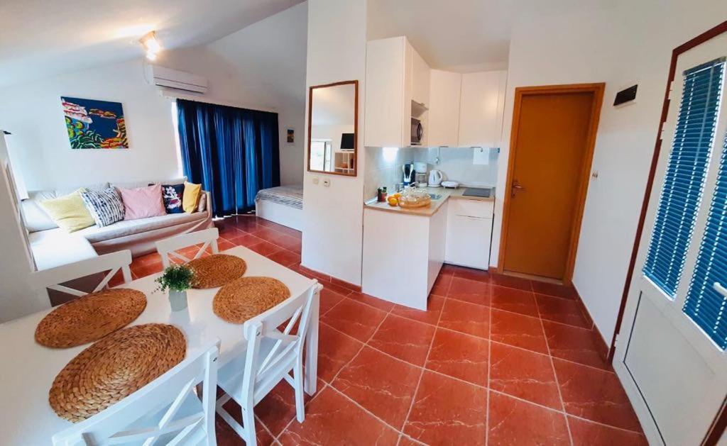 Apartments Barbaresko Lumbarda Luaran gambar