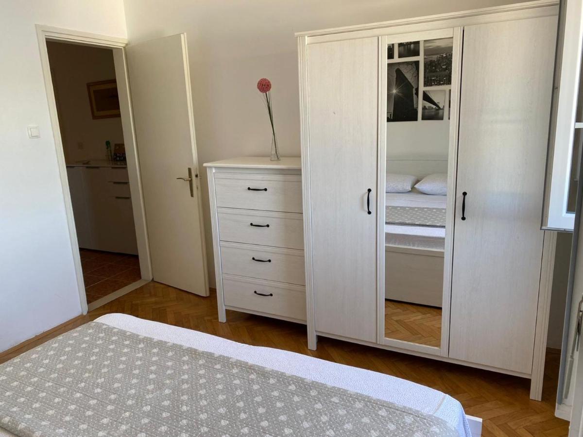Apartments Barbaresko Lumbarda Luaran gambar