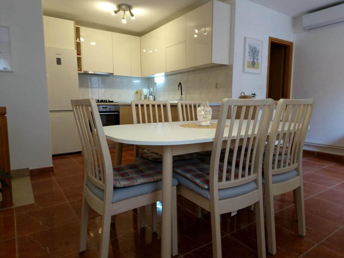 Apartments Barbaresko Lumbarda Luaran gambar