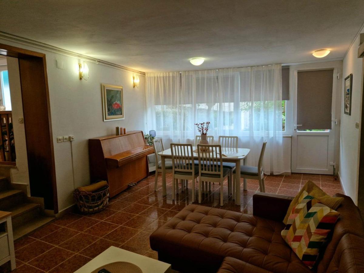 Apartments Barbaresko Lumbarda Luaran gambar